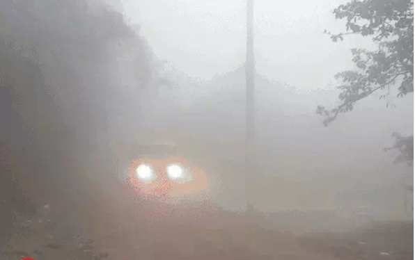 दिल्ली-मेरठ एक्सप्रेस-वे पर 25 गाड़ियां टकराईं;