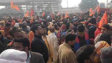 रामलला के दर्शन के लिए भक्तों की भारी भीड़, कुछ देर के लिए मंदिर में एंट्री बंद