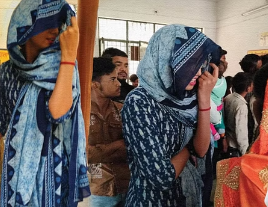 घूंघट की ओट में मरीज बन सरकारी अस्पताल पहुंचीं SDM, सच्चाई जान स्टाफ के उड़े होश